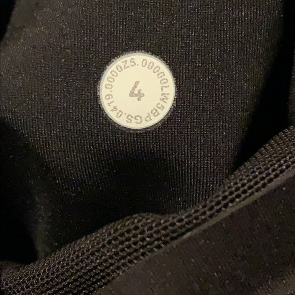 🌿NWT Lululemon In Movement 25” Legging - Picture 4 of 4